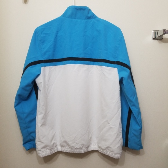 Light zipup - Picture 2 of 5